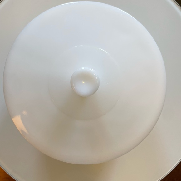 Federal Glass 3 1/2 QT Casserole Dish - Picture 3 of 5